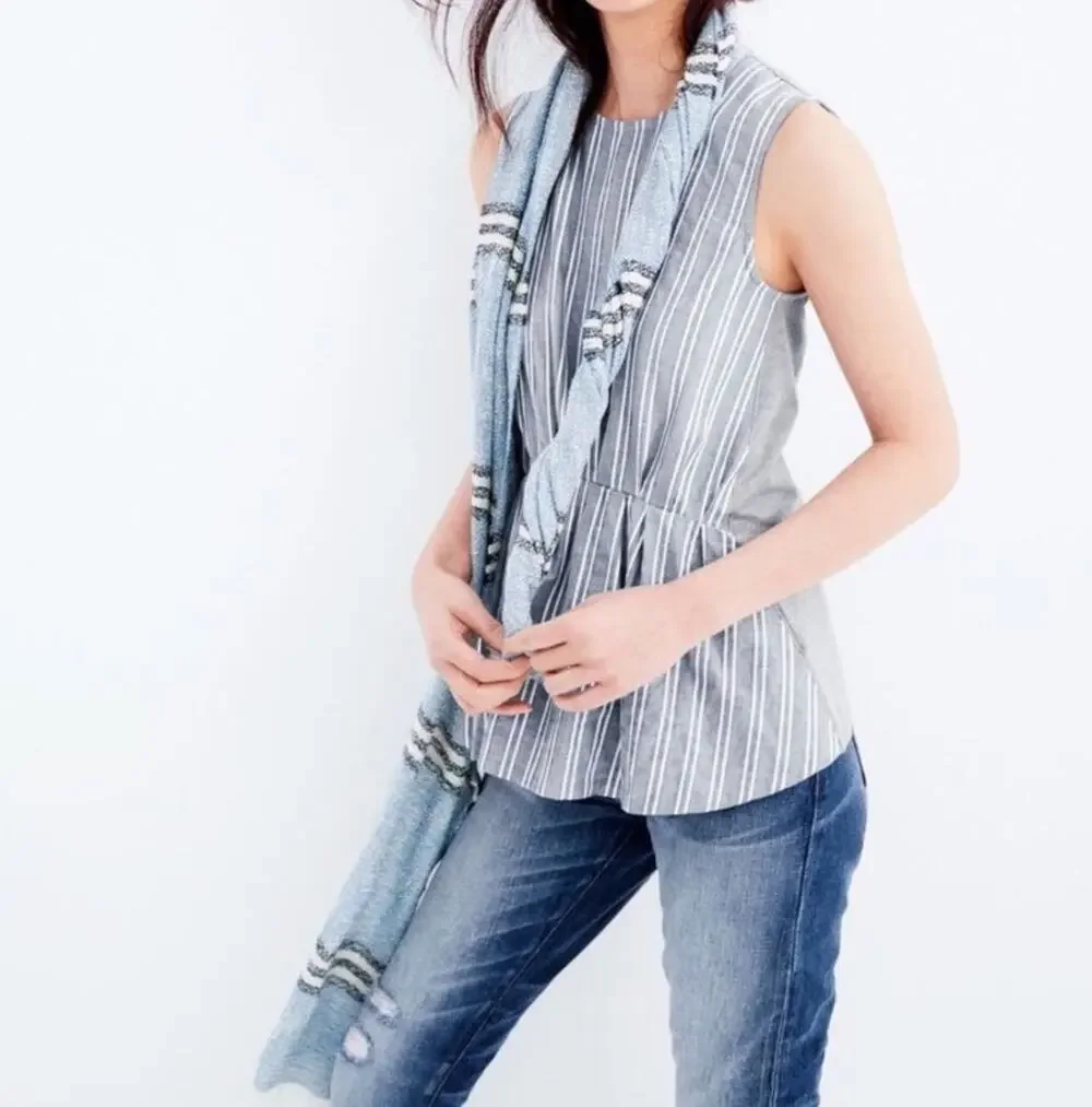 2/$30 J. Crew Chambray Cinched Striped Cotton Tank Top Blue Gray C1930 Size M
